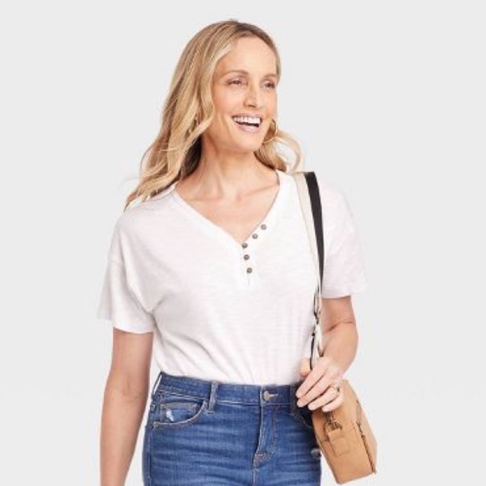 NWT Knox Rose Short Sleeve Henley Tunic Top